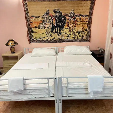 Ak Accommodatie bij particulieren Tirana